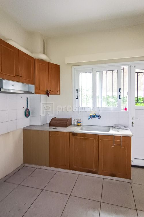 secondary image