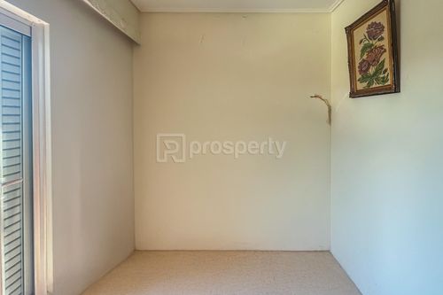 secondary image