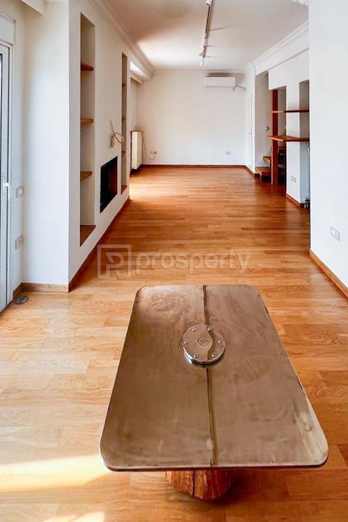 secondary image