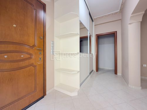 secondary image