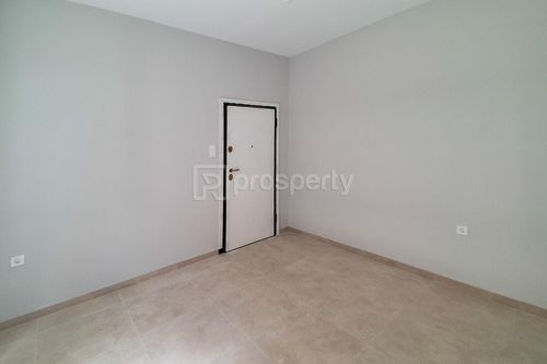 secondary image