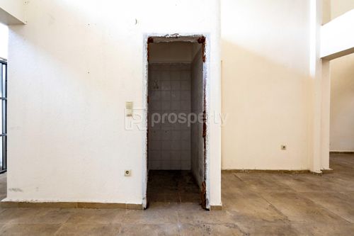 secondary image