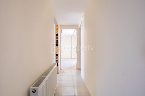 secondary image