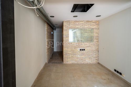 secondary image