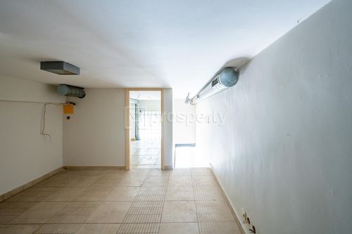 secondary image