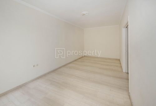 secondary image
