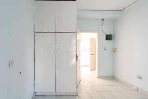 secondary image
