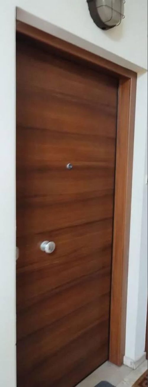 secondary image