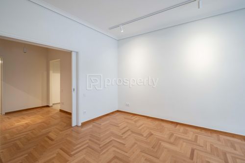 secondary image
