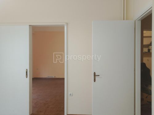 secondary image