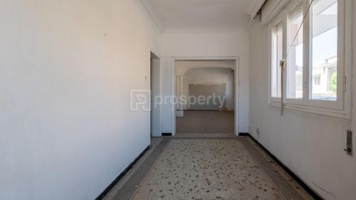 secondary image