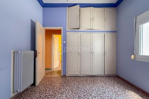 secondary image