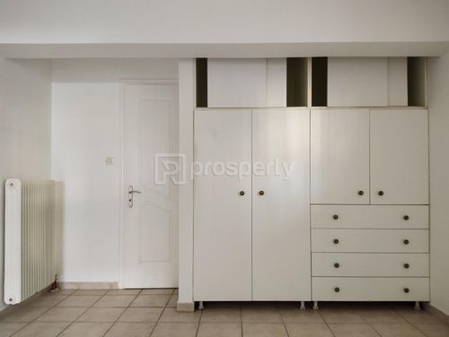 secondary image