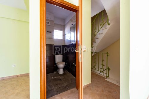 secondary image
