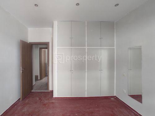 secondary image