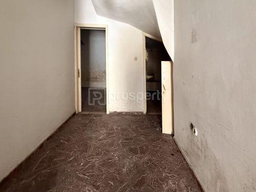 secondary image