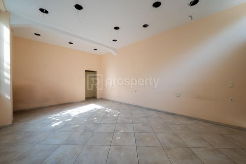 secondary image