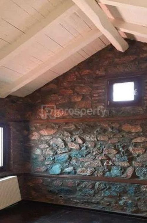 secondary image