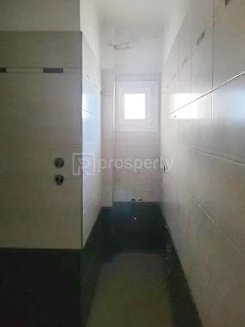 secondary image