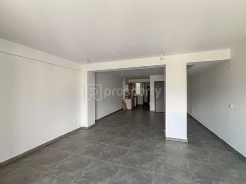 secondary image