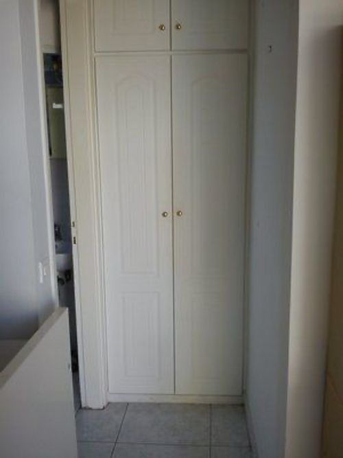 secondary image