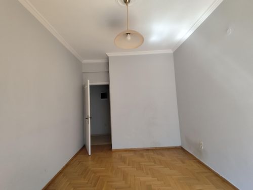 secondary image