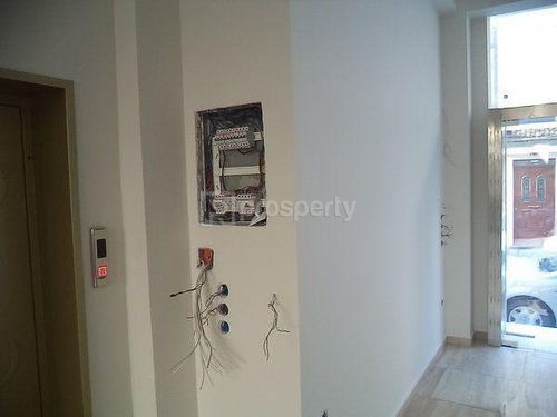 secondary image