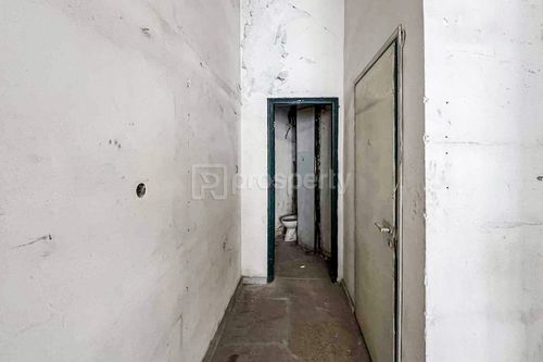 secondary image