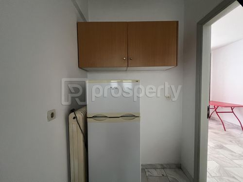secondary image
