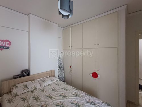 secondary image