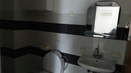 secondary image