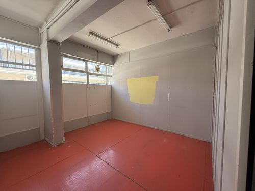 secondary image