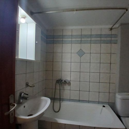 secondary image
