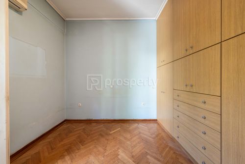 secondary image