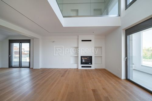 secondary image