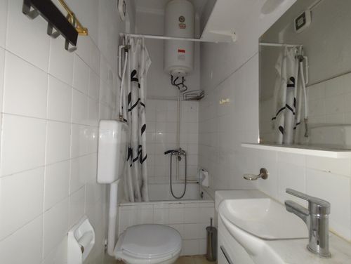 secondary image