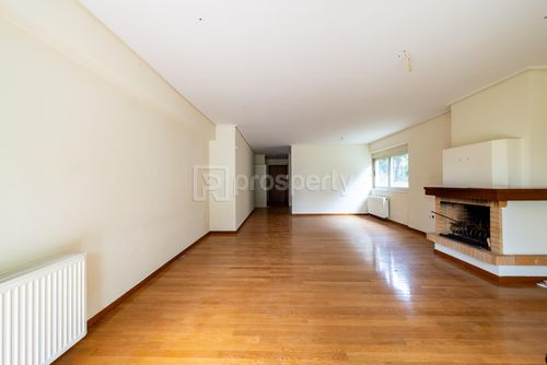 secondary image