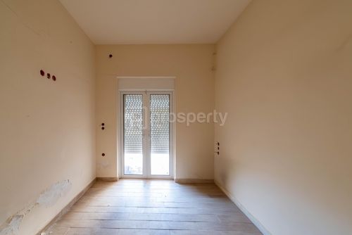 secondary image