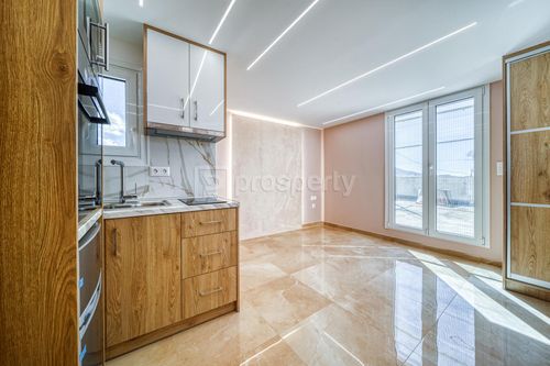 secondary image