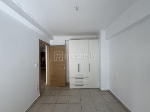 secondary image