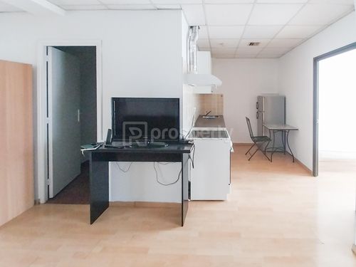 secondary image