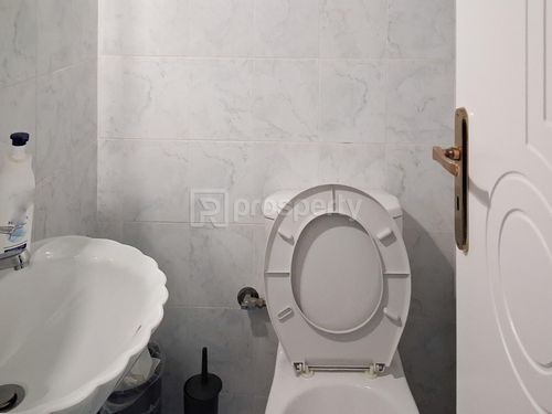secondary image