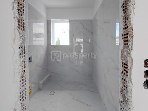 secondary image