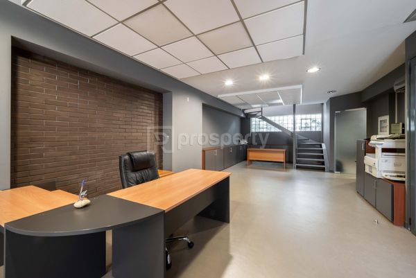 listing image 0