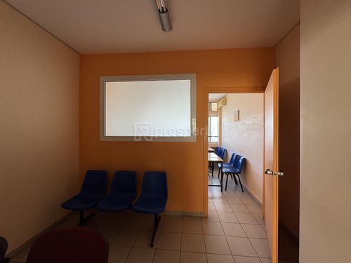 secondary image