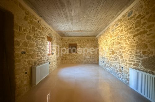 secondary image