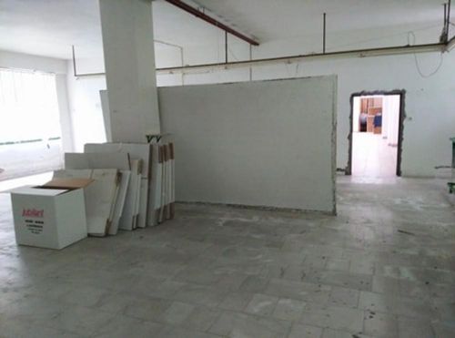 secondary image
