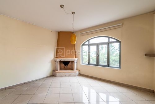 secondary image