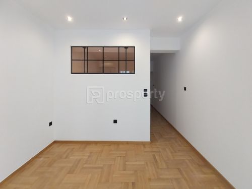 secondary image