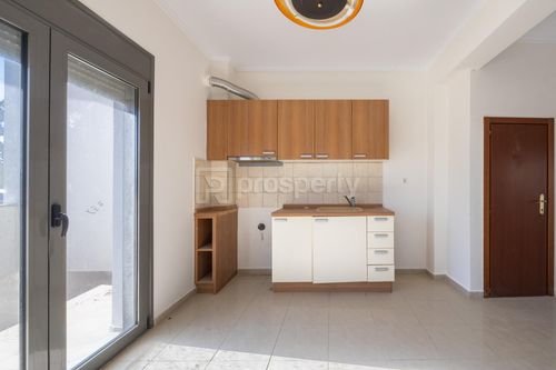 secondary image